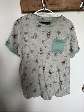 Amnesia Men's Grey Surf-Print Pocket Tee with Mint Trim